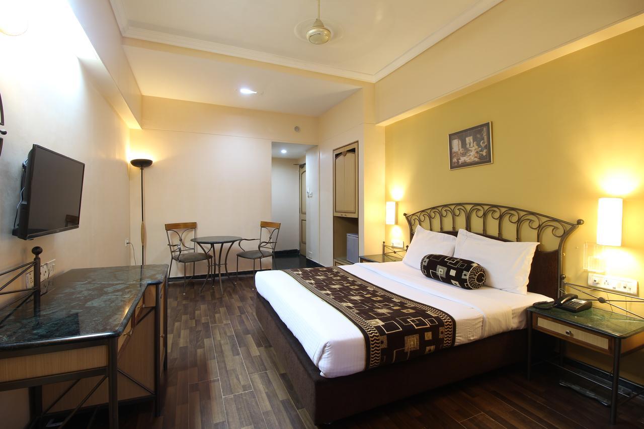 Hotel Gurukripa Daman Exterior foto