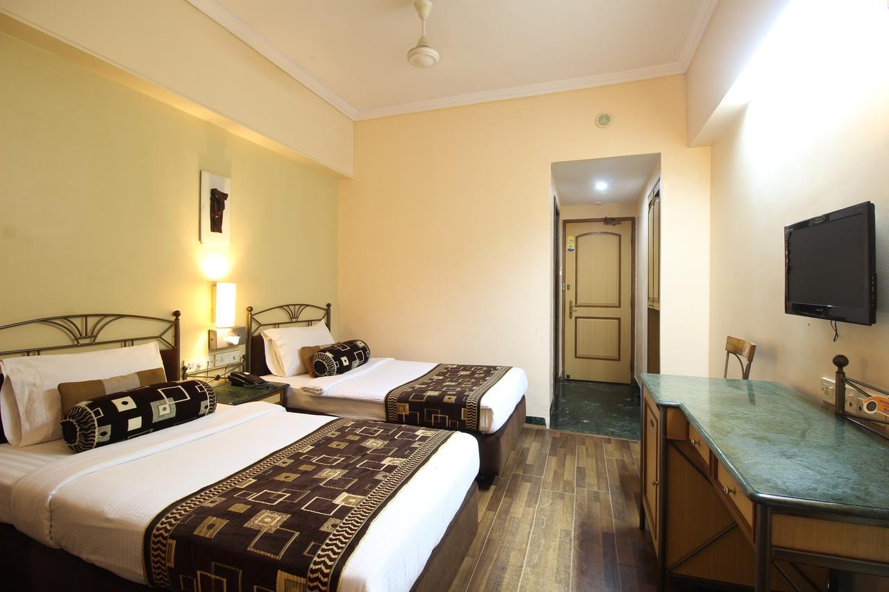 Hotel Gurukripa Daman Exterior foto