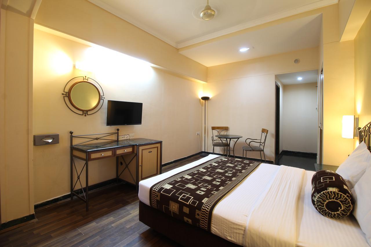 Hotel Gurukripa Daman Exterior foto